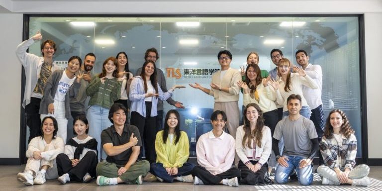 曾同学被东洋语言学院录取